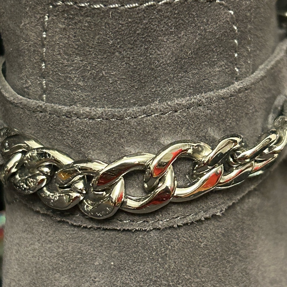 Vionic Orthodic Gray Suede Chain-Embellished Ankl… - image 7